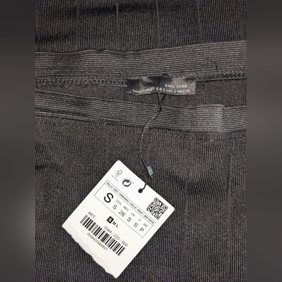 NWT ZARA  Black Fitted Pencil Skirt Size Small - Picture 5 of 5